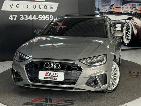 AUDI A4 2.0 TFSI MHEV S LINE S TRONIC